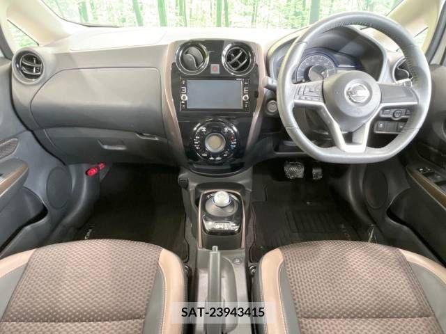 Nissan NOTE 2017-05 329861-1