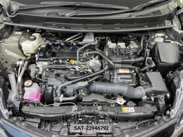 Toyota AQUA 2023-06 356246-17