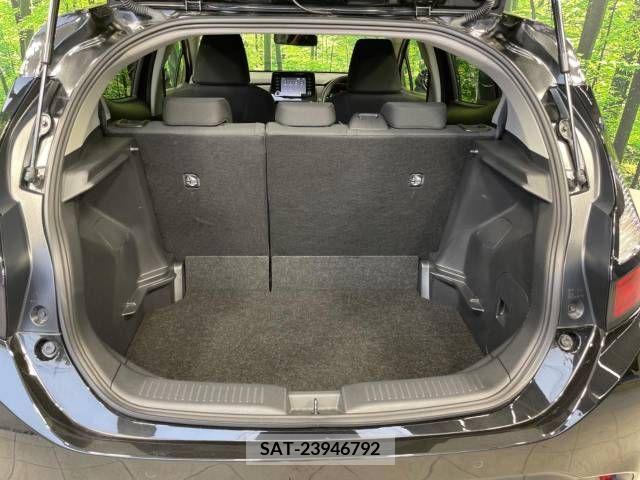 Toyota AQUA 2023-06 356246-9