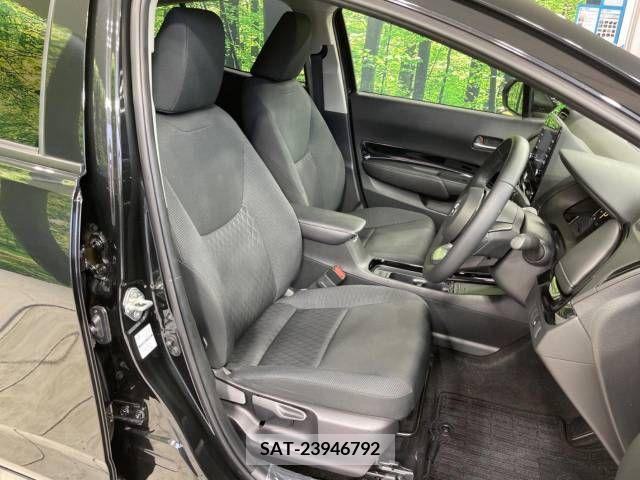 Toyota AQUA 2023-06 356246-7