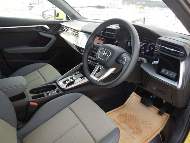 Audi A3 2023-08 27930-15
