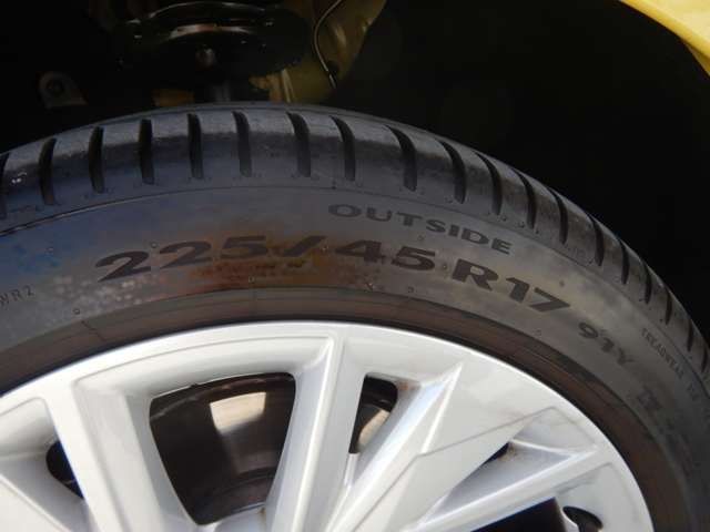 Audi A3 2023-08 27930-11