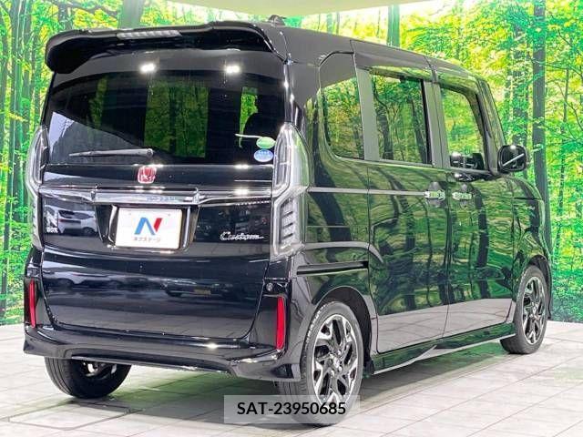 Honda N BOX 2019-05 215586-17