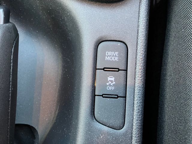 Toyota YARIS 2021-10 187547-9
