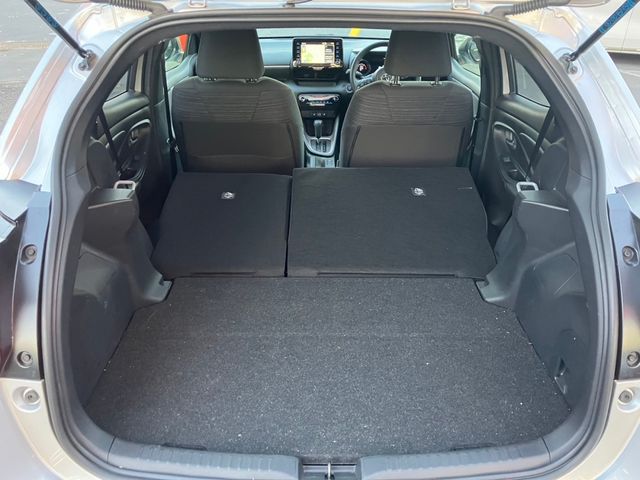 Toyota YARIS 2021-10 187547-22