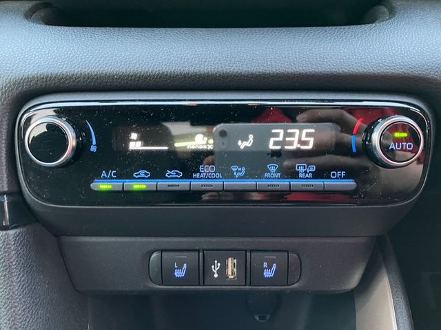 Toyota YARIS 2021-10 187547-8