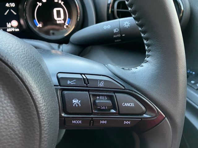 Toyota YARIS 2021-10 187547-12