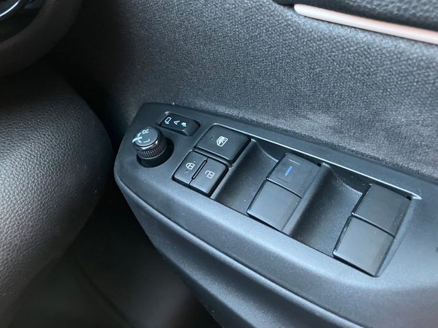 Toyota YARIS 2021-10 187547-14