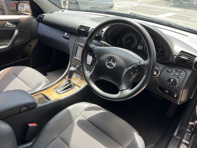 Mercedes Benz C-CLASS 2005-04 8424-2