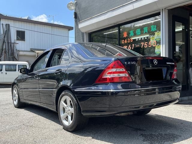 Mercedes Benz C-CLASS 2005-04 8424-1