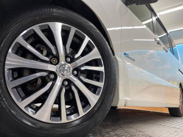 Nissan SERENA 2014-11 185268-13
