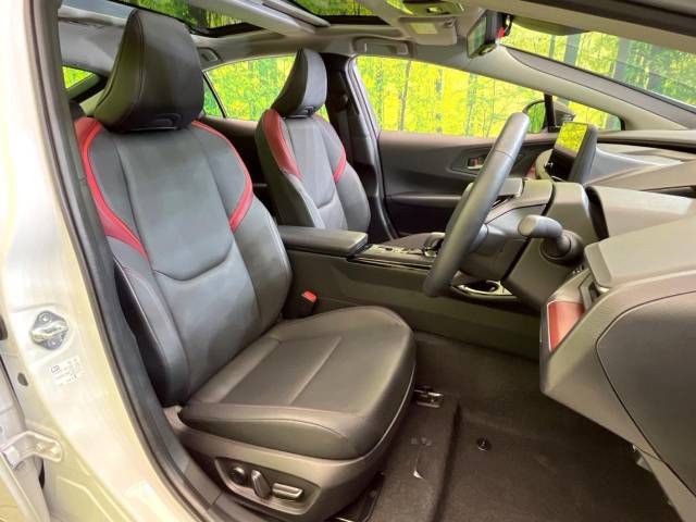 Toyota PRIUS 2023-04 28685-8