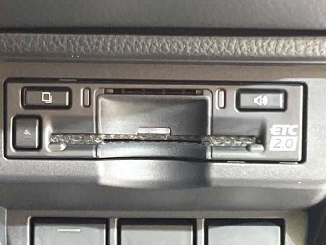 Toyota PRIUS 2023-04 28685-6