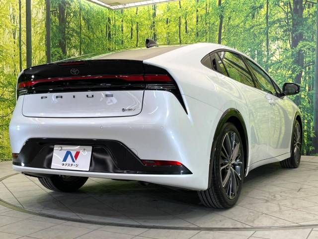 Toyota PRIUS 2023-04 28685-17