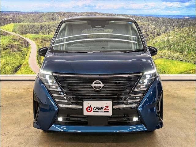 Nissan SERENA 2022-12 195762-13