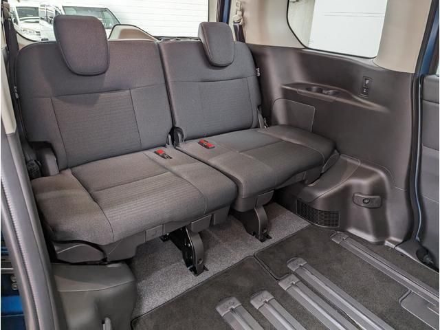 Nissan SERENA 2022-12 195762-11