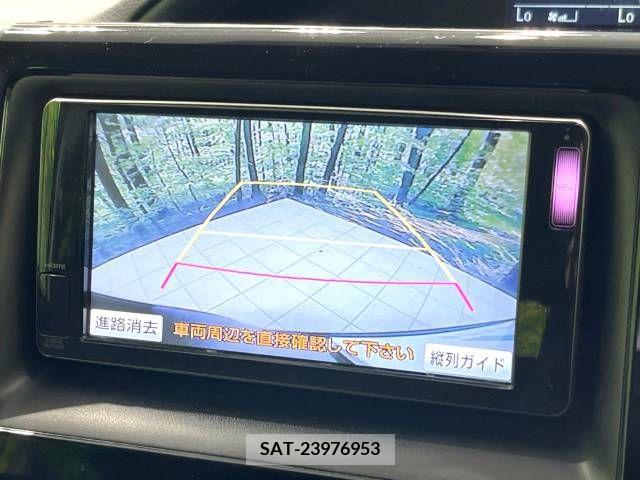 Toyota VOXY 2014-07 329588-3