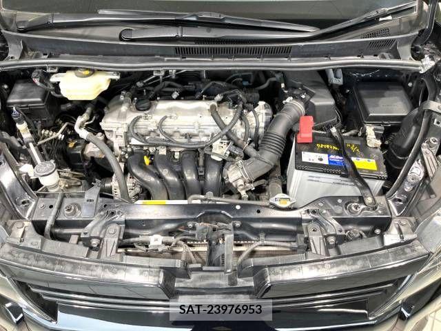 Toyota VOXY 2014-07 329588-18
