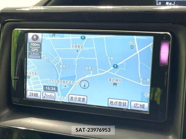 Toyota VOXY 2014-07 329588-2