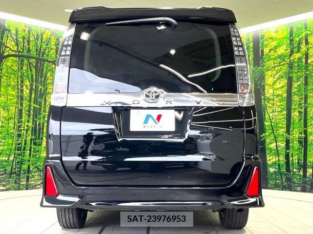 Toyota VOXY 2014-07 329588-15