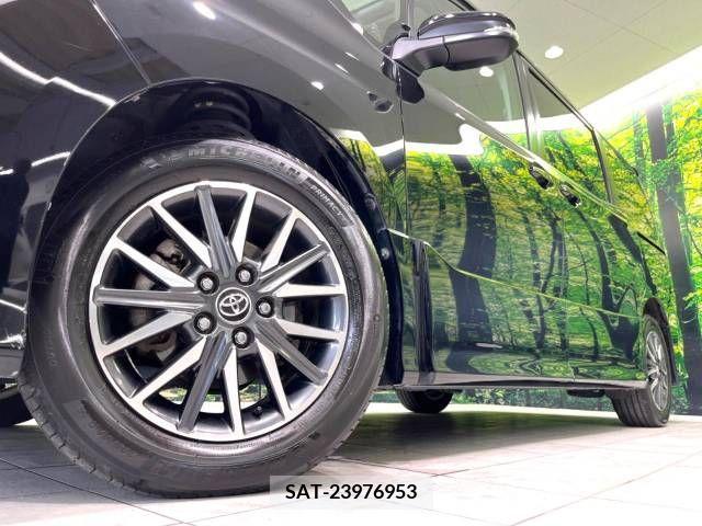 Toyota VOXY 2014-07 329588-13