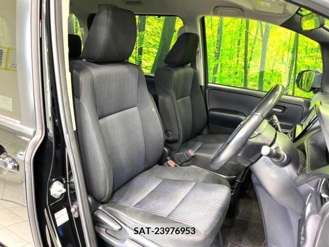 Toyota VOXY 2014-07 329588-8