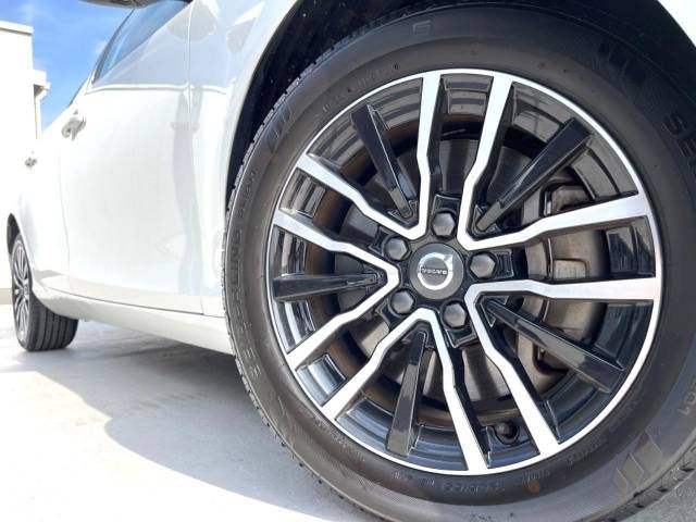Volvo V40 2019-04 194886-15