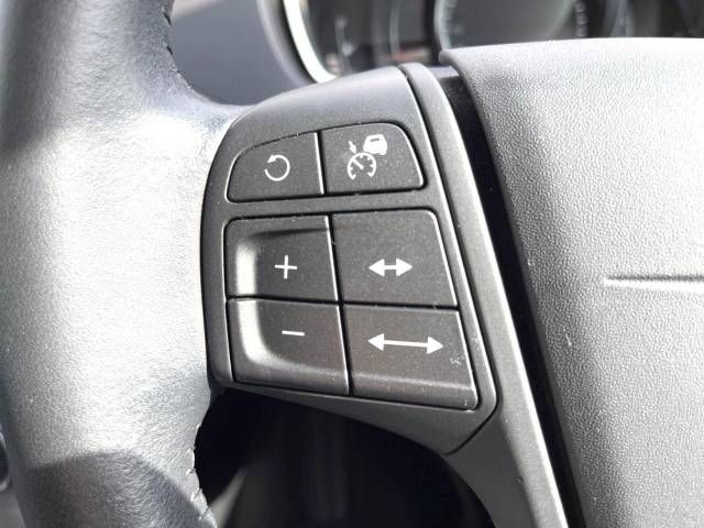 Volvo V40 2019-04 194886-7