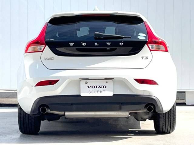 Volvo V40 2019-04 194886-18