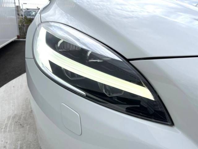 Volvo V40 2019-04 194886-14