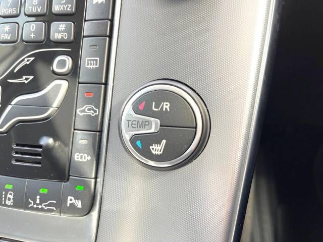 Volvo V40 2019-04 194886-6