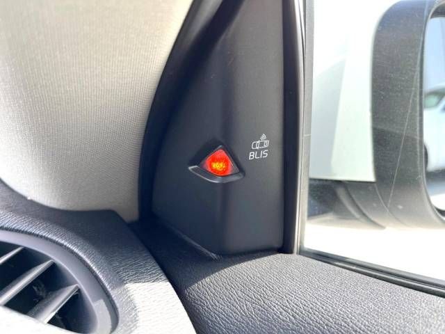 Volvo V40 2019-04 194886-9