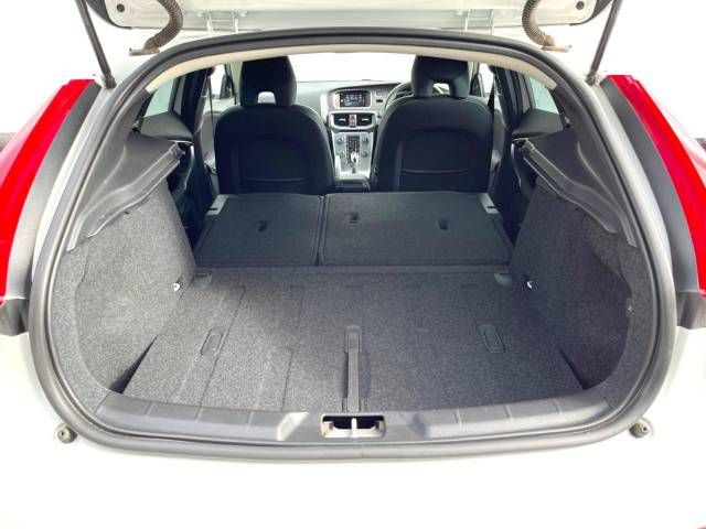 Volvo V40 2019-04 194886-13