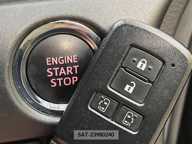 Toyota NOAH 2018-08 279491-7