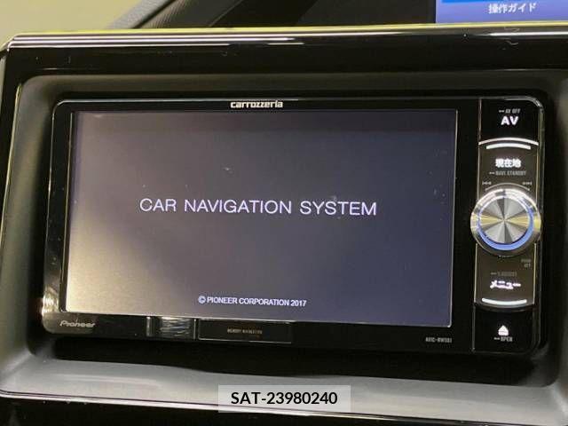 Toyota NOAH 2018-08 279491-2