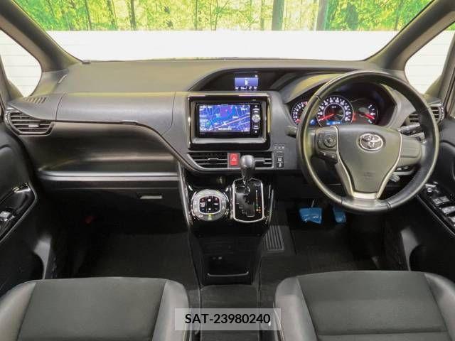 Toyota NOAH 2018-08 279491-1