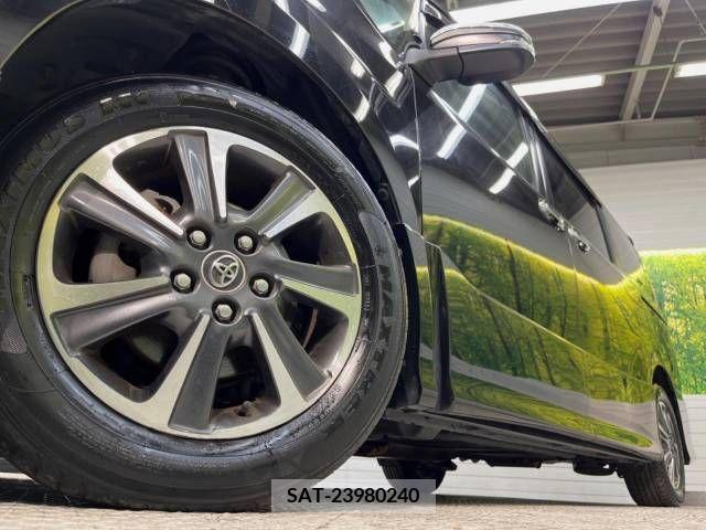 Toyota NOAH 2018-08 279491-14