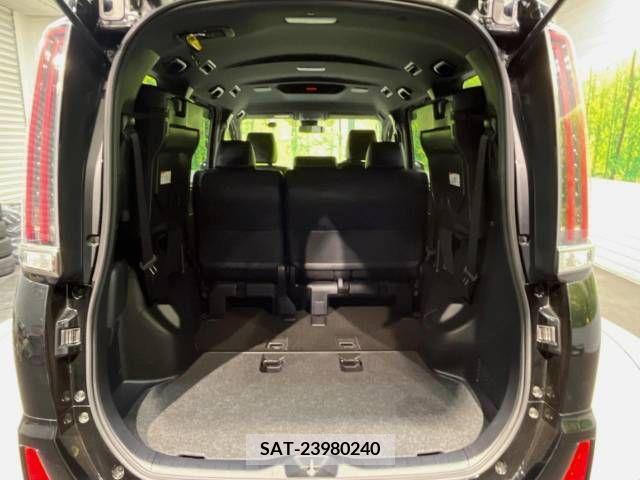 Toyota NOAH 2018-08 279491-11