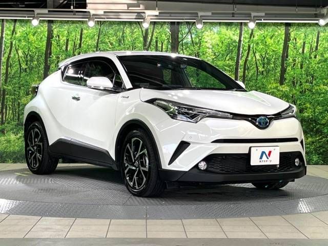 Toyota C-HR 2017-11 196423-17