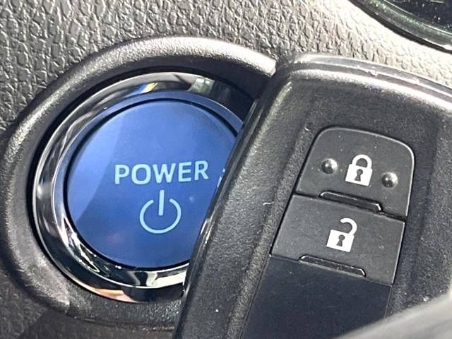 Toyota C-HR 2017-11 196423-7