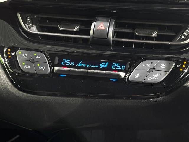 Toyota C-HR 2017-11 196423-5