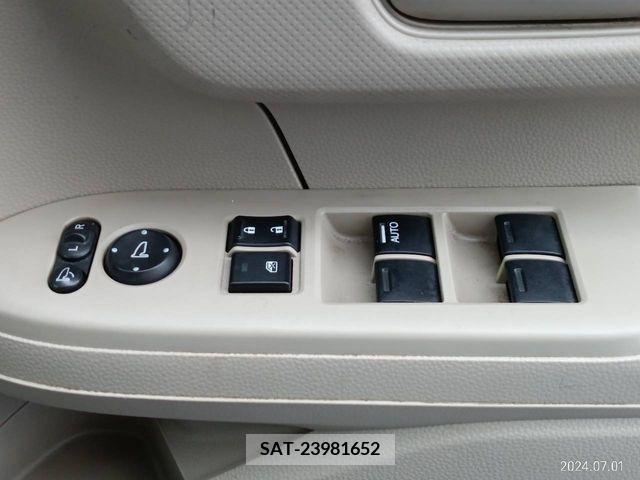 Honda N BOX 2018-06 354829-7