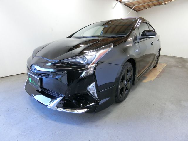 Toyota PRIUS 2016-09 568-10