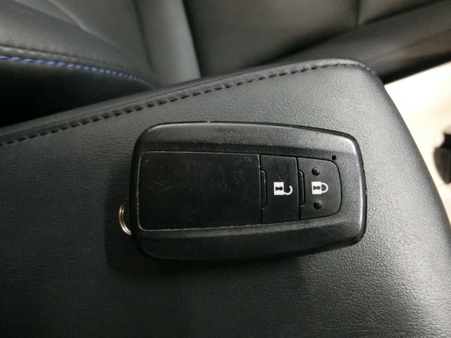 Toyota PRIUS 2016-09 568-17