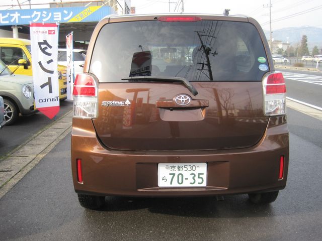 Toyota SPADE 2013-07 326-4