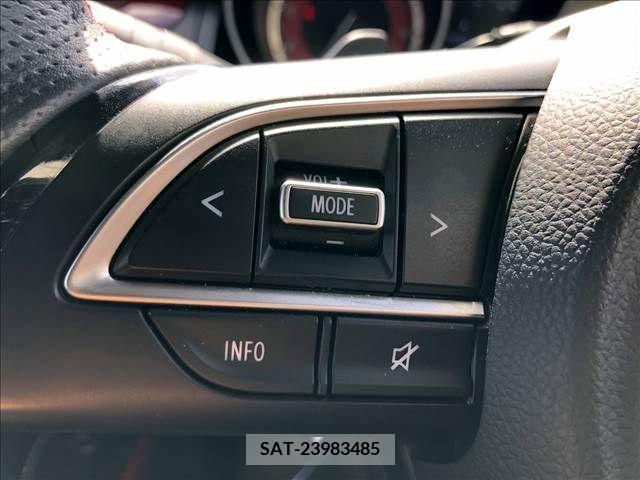 Suzuki SWIFT 2019-02 215198-13