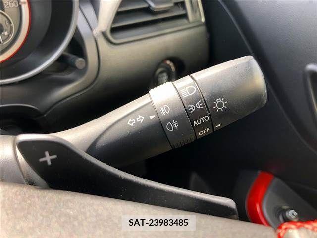 Suzuki SWIFT 2019-02 215198-16