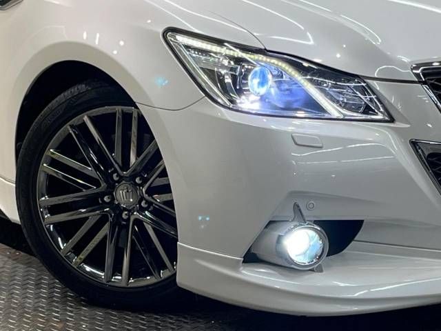 Toyota CROWN SEDAN 2013-02 189663-12