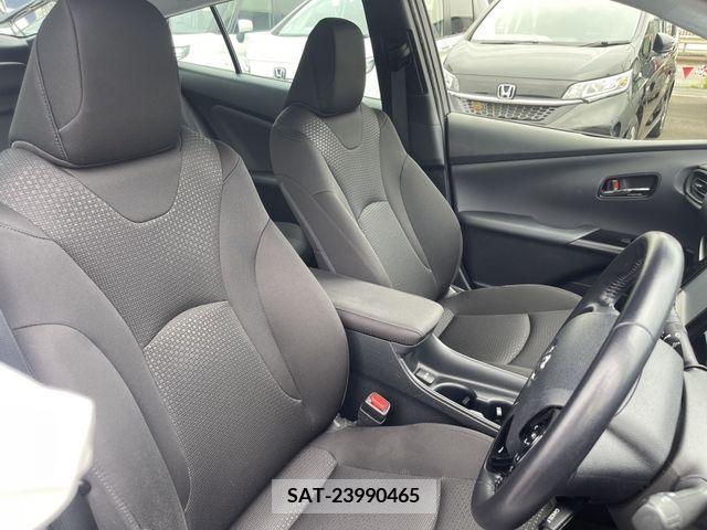 Toyota PRIUS 2019-06 322454-3