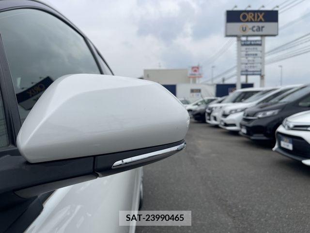 Toyota PRIUS 2019-06 322454-17